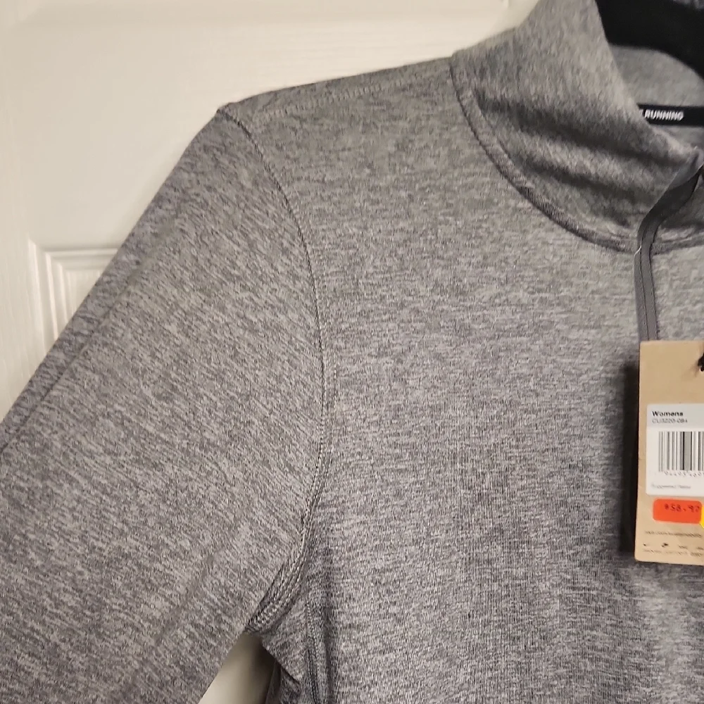 NWT Nike Women's Gray 1/2 Zip Running Top Size XS